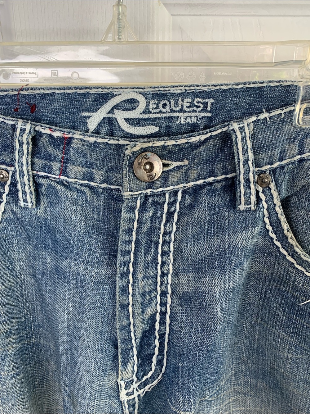 Vintage Y2K Request Jeans Men’s Straight Leg Light Wash Distressed Denim 34x32